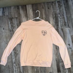PINK VICTORIAS SECRET SWEATSHIRT